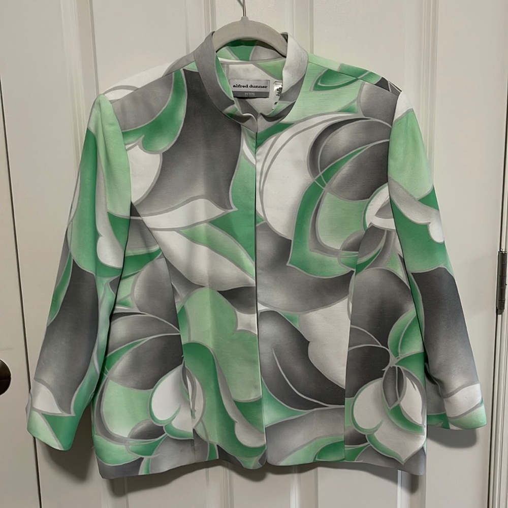Womens suit jacket / sport coat
